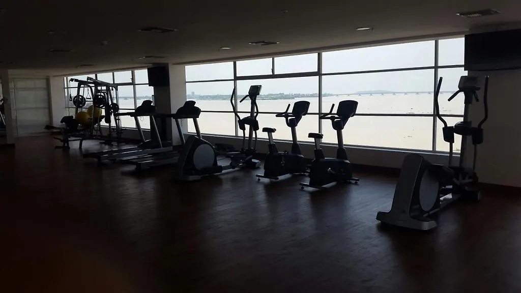 Bellini 2 Daire Guayaquil 0*,  Ekvador